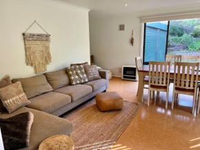 Cosy On Tobruk, Robe